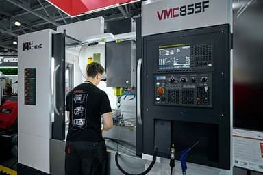 Вертикальный обрабатывающий фрезерный центр MetMachine VMC855 — фото 5