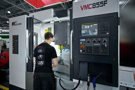 Вертикальный обрабатывающий фрезерный центр MetMachine VMC855 — фото 5